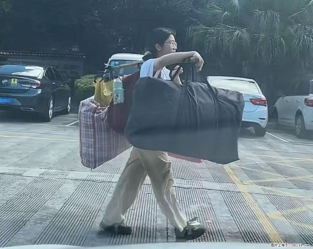 全网追的“扁担女孩”，找了一份暑假工，时薪12元 - 忻州生活资讯 - 忻州28生活网 xinzhou.28life.com